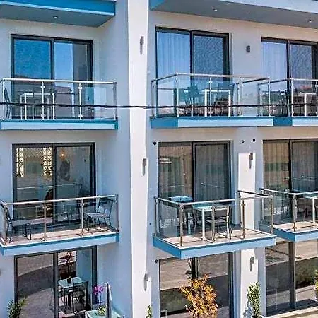 Azzurro Deluxe 4*